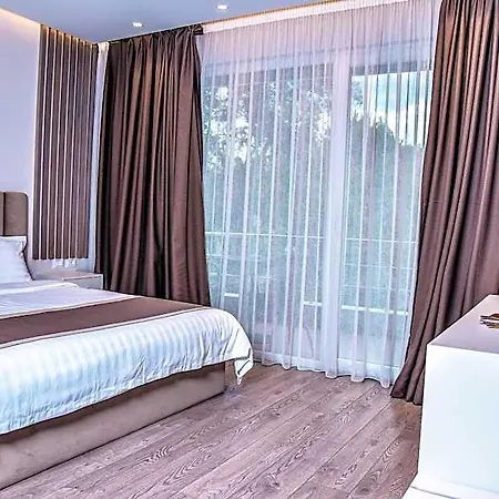 Vh Broadway Hotel