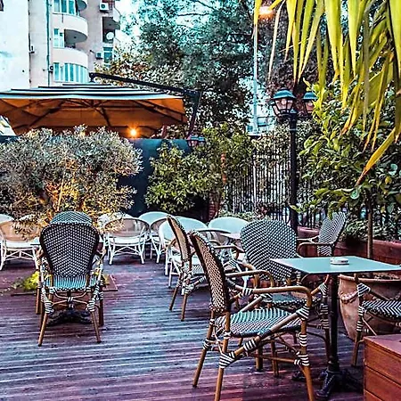 Vh Broadway Hotel